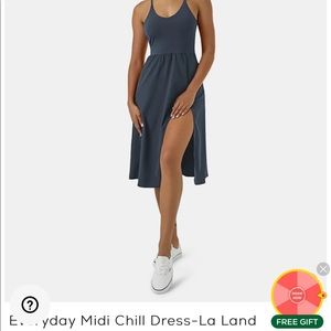 NWT Halara Midi dress size medium, navy blue